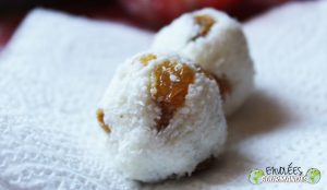 Billes de coco aux raisins blonds