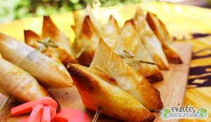 Samoussas gourmands à la Fourme d'Ambert, fruits de mon enfance et chocolat noir